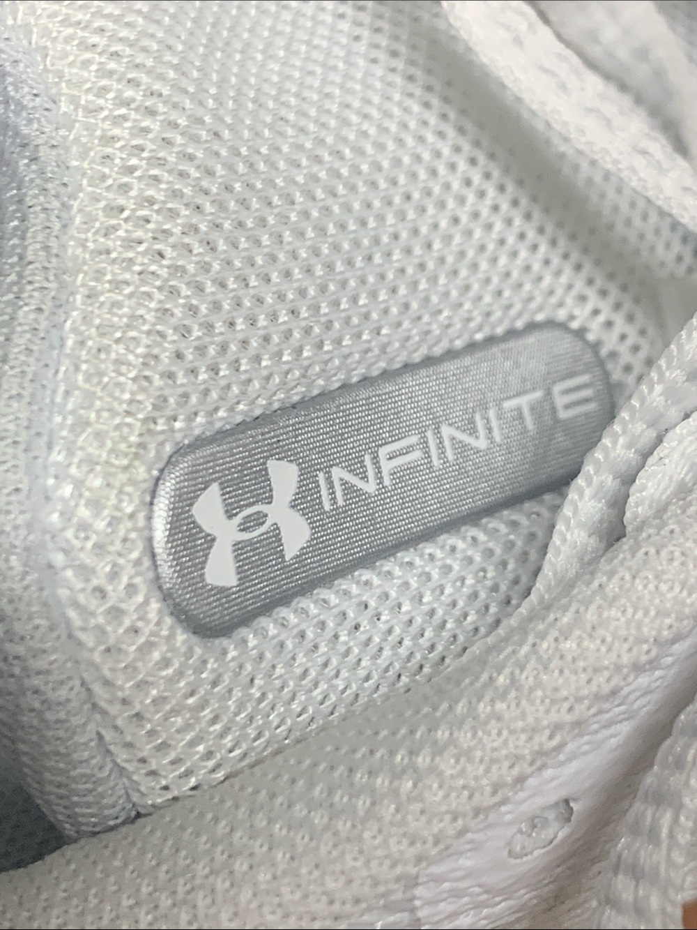 Under Armour Tennis Shoes NWOT - Picture 4 of 8